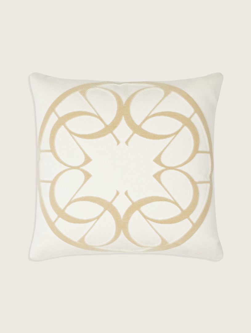 LUNE Cushion Image 1